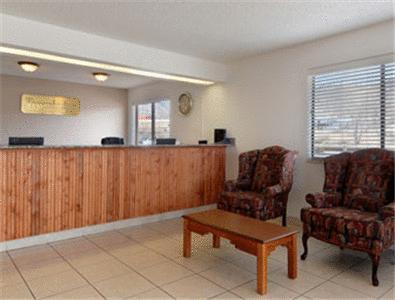 Desert Sands Inn & Suites Albuquerque Interior photo